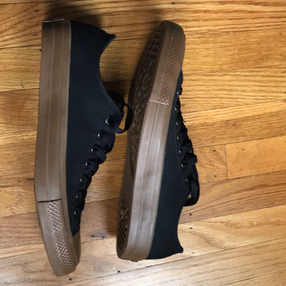 BNWT DISCONTINUED Chuck Taylor II Black/Gum rubber - Picture 4 of 7